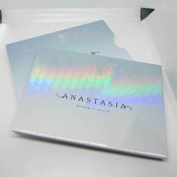 Anastasia Beverly Hills Other - Anastasia Beverly Hills  Moonchild Glow Kit